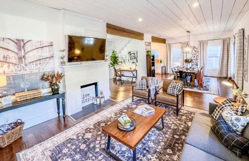 New White On Columbus Family Gathering Place - Photo 1