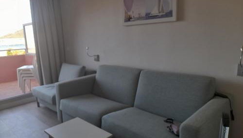 Résidence Pierre et Vacances Les Jardins de la Côte d'Azur SAINT MANDRIER - Photo 2