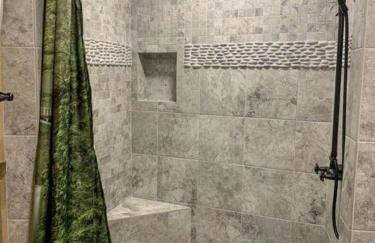 Unique Hobbit House Accommodation with a Private Hot Tub in Shenandoah, Virginia - Foto 42