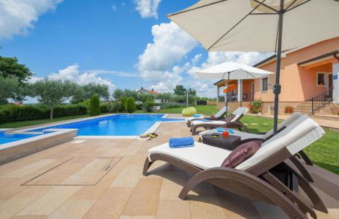 Two-Bedroom Holiday Home In Tinjan - Foto 14