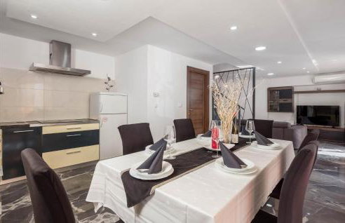 3 Bedroom Awesome Home In Jurdani - Foto 16