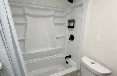 Welcome To The Modern Casita Riverside! - Foto 26