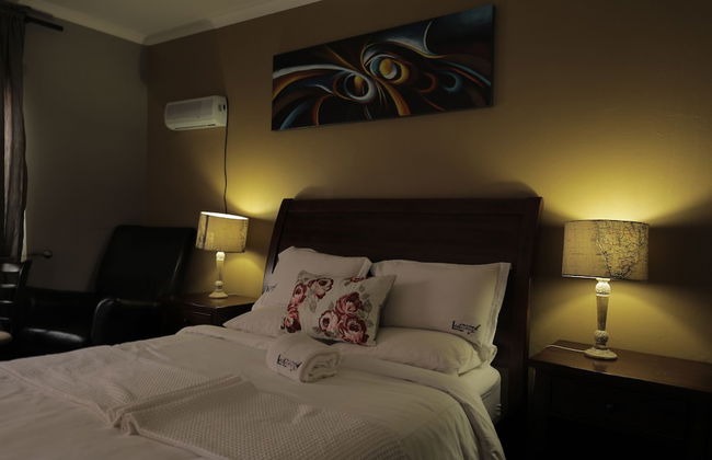 Ledumo Lodge - Photo 3