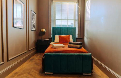 Magistrates Penthouse Suite - Town Centre Apartments with Spa - Foto 18