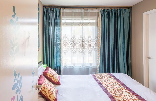 Sunny and Elegant Villa - Photo 11