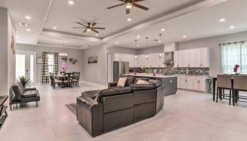 St Pete Escape w/ Patio & Yard: 6 Mi to Beach - Foto 5