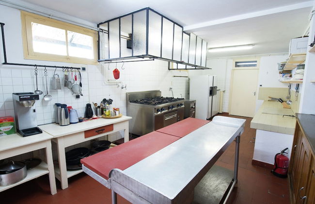 Unique Holiday Home in Saint-honore-les-bains With Garden - Foto 23