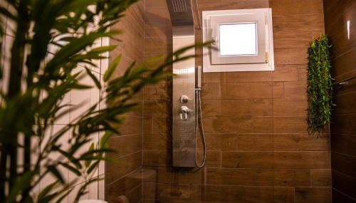 IVI'S KAVALA - Foto 4, Shower