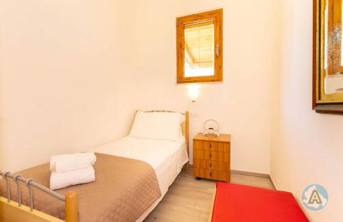 Piano terra sul lungomare con parcheggio - Foto 3