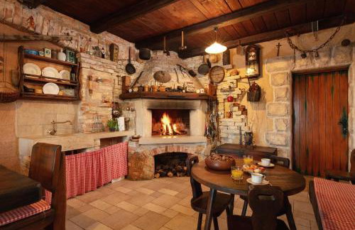 Luxury Villa Lovric with private heated pool, Jacuzzi, Sauna and private tavern - Foto 107