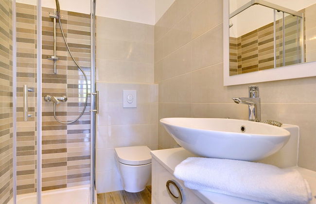 Modern Villa in Marcana With Pool and Terrace - Foto 12