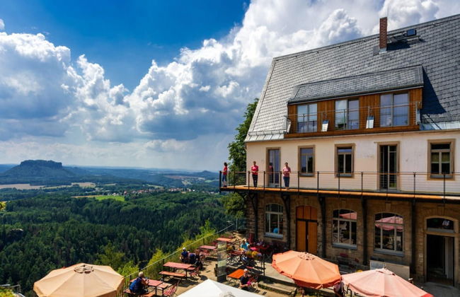 Great Holiday Home With Terrace Near Saxon - Foto 22