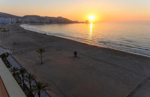 Apartamento Premium frente al mar, en primera linea de playa - Photo 24