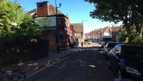 Easton's Little Secret - Foto 3