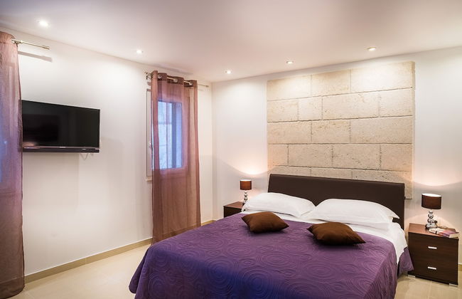 Split Oasis Apartments - Photo 13