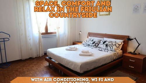 Three Rooms With Whirlpool Bath - Foto 1, furniture, towels