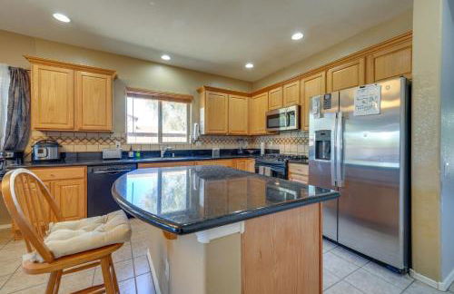 Getaway with Hot Tub Near Peoria Mountain Preserve! - Foto 22