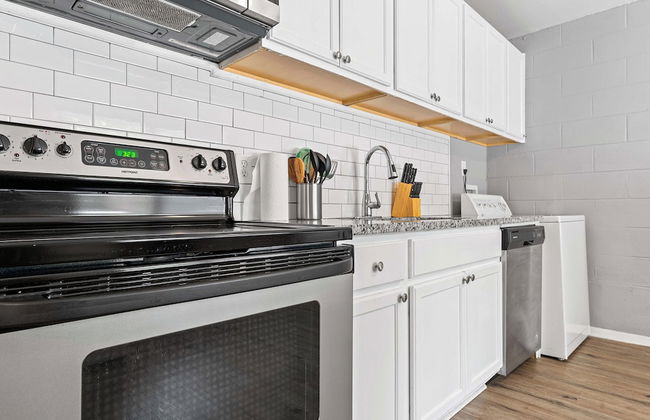 Dawgs on Broad #7 - Foto 7