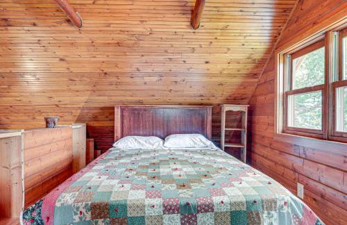 Dock, Fire Pit Historic Lakefront Cabin in Mercer - Foto 14