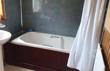 RoSE COTTAGE THREE BEDROOM HOUSE WITH PARKING Christmas Special - Foto 7