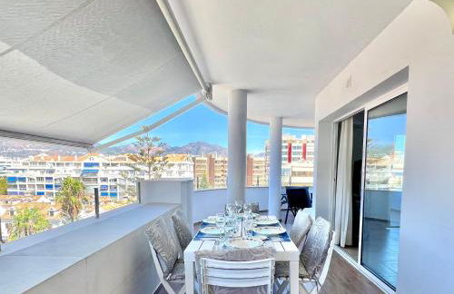 Magnífico Ático 4 hab frente a la playa con piscinas parking incluido por keywise - Foto 16