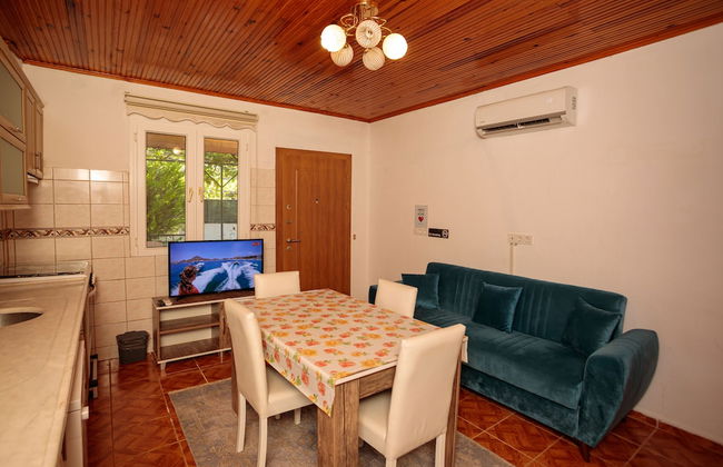 Lumos Homes - Photo 5