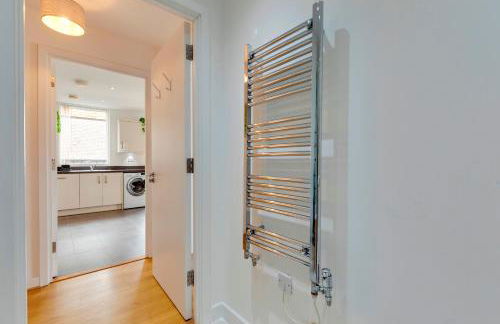 54 Woodpecker Way · Modern apartment near Addenbrookes Free parking Pass the Keys - Foto 39