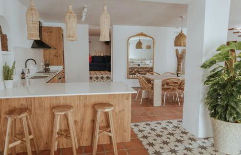 Villa Aroha - Huge Villa, Sea Views & 2 pools - Foto 18