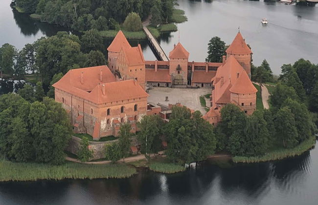 Trakai Hot Air Balloon Ride - Photo 4