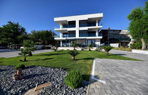 CROWONDER Apartments & Rooms OAZA with heated Swimming Pool and Sauna - Photo 27