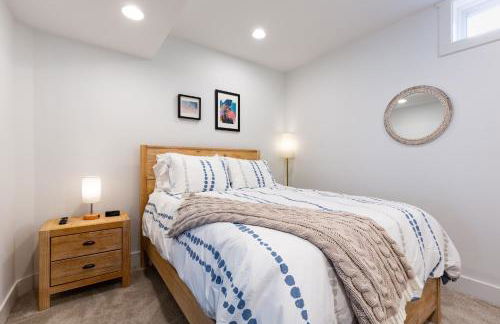 Modern 2BR Retreat, Close to DC & Airport - Photo 16