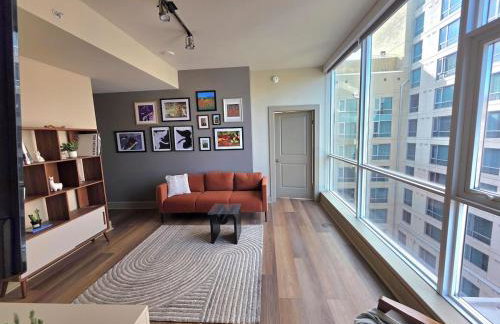 Downtown Beautiful 3-bedroom Apartment Steps to Convention Center, Petco Park! - Foto 1