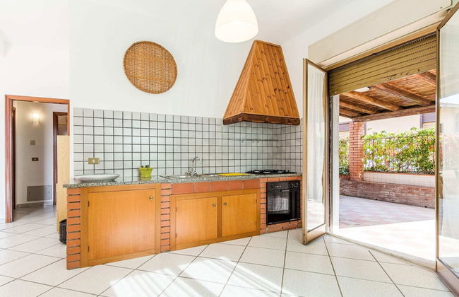 Sun Kissed Holiday Home in Agnone near Beach - Foto 4