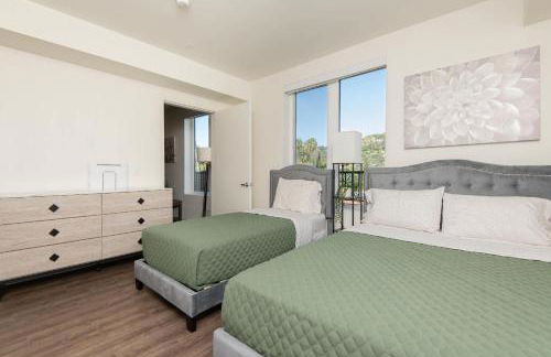 Snazzy 3BR Apt Hollywood with Pool & Spa - Foto 19
