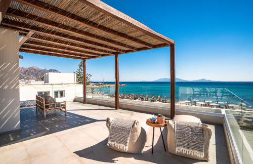 NOA BEACHFRONT SUITES - Foto 3