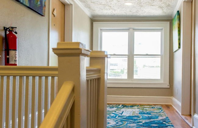 Downton Annie Apartment Two 2BD 1BA Parking - Foto 44