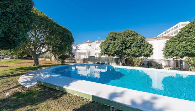 Ropit in Alc dia With 2 Bedrooms and 1 Bathrooms - Foto 2, Habitación