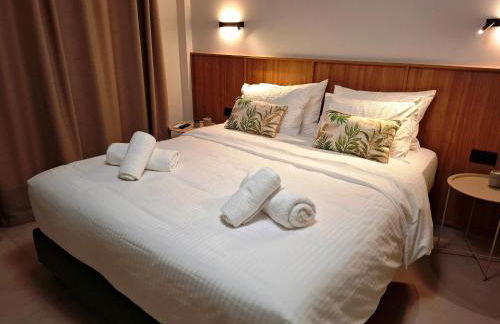 Aelia Luxury Apartments & Pool - Photo 19