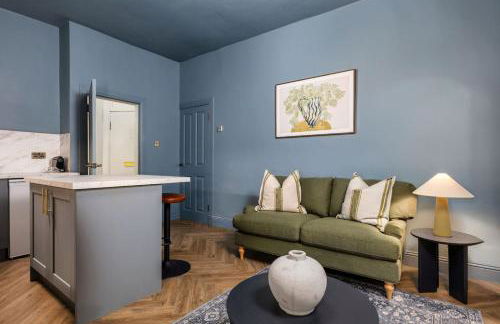 Modern 1-Bed Retreat by Stirling Train Station - Photo 7