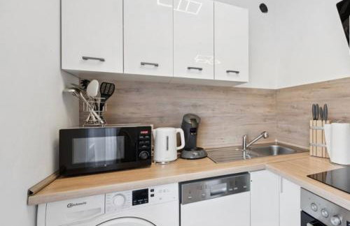 Prime Host Style Apartment - Photo 10