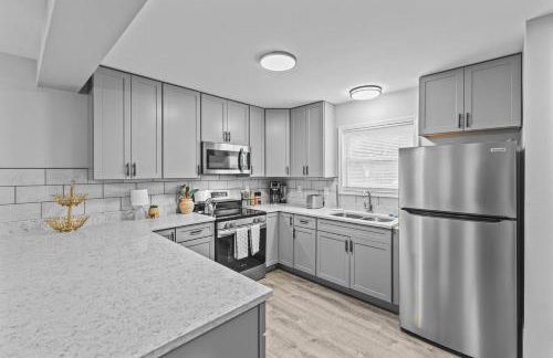 Convenient Apt Close to Downtown - Foto 45