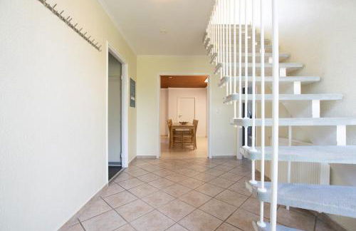 Tolstov House - 6 Room Villa with Garden - 15 Min Messe DUS & Airport DUS - Photo 18