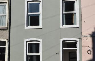 3 bed terrace in Donaghadee town centre 1 min walk to shops and beach - Foto 1