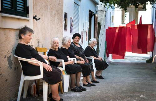 Chic Greek Cave Maisonette with hot tub - Foto 24