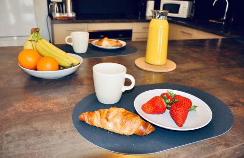 Le Rêve Bleu Jardin Parking Aéroport MEETT - Foto 22