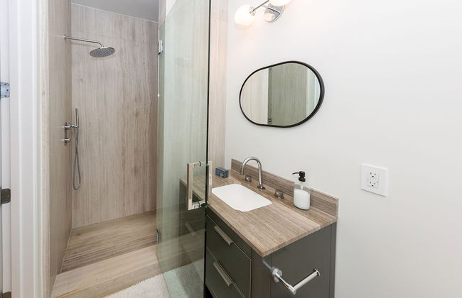 Dream Beverly Hills Mansion W. Pool - Photo 19