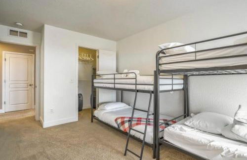 4BR Hot Tub Pool Table, Ping Pong, Foosball! - Foto 40