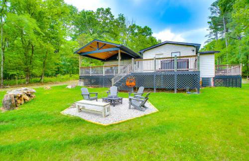 Riverfront Royal Home with Hot Tub and Fire Pits! - Foto 27