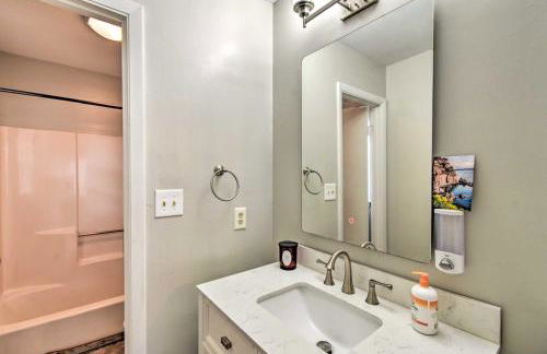 Fayetteville Vacation Rental with Sunroom and Yard! - Foto 19