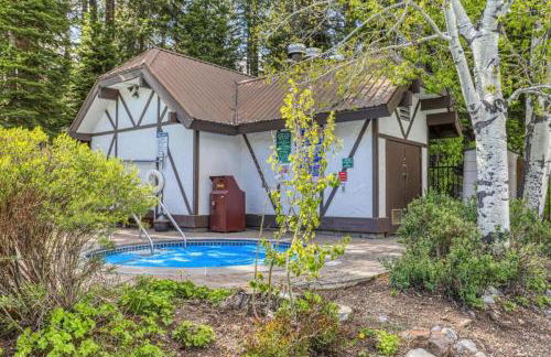 2BDR Condo - Three Minutes to Olympic Valley! - Foto 5